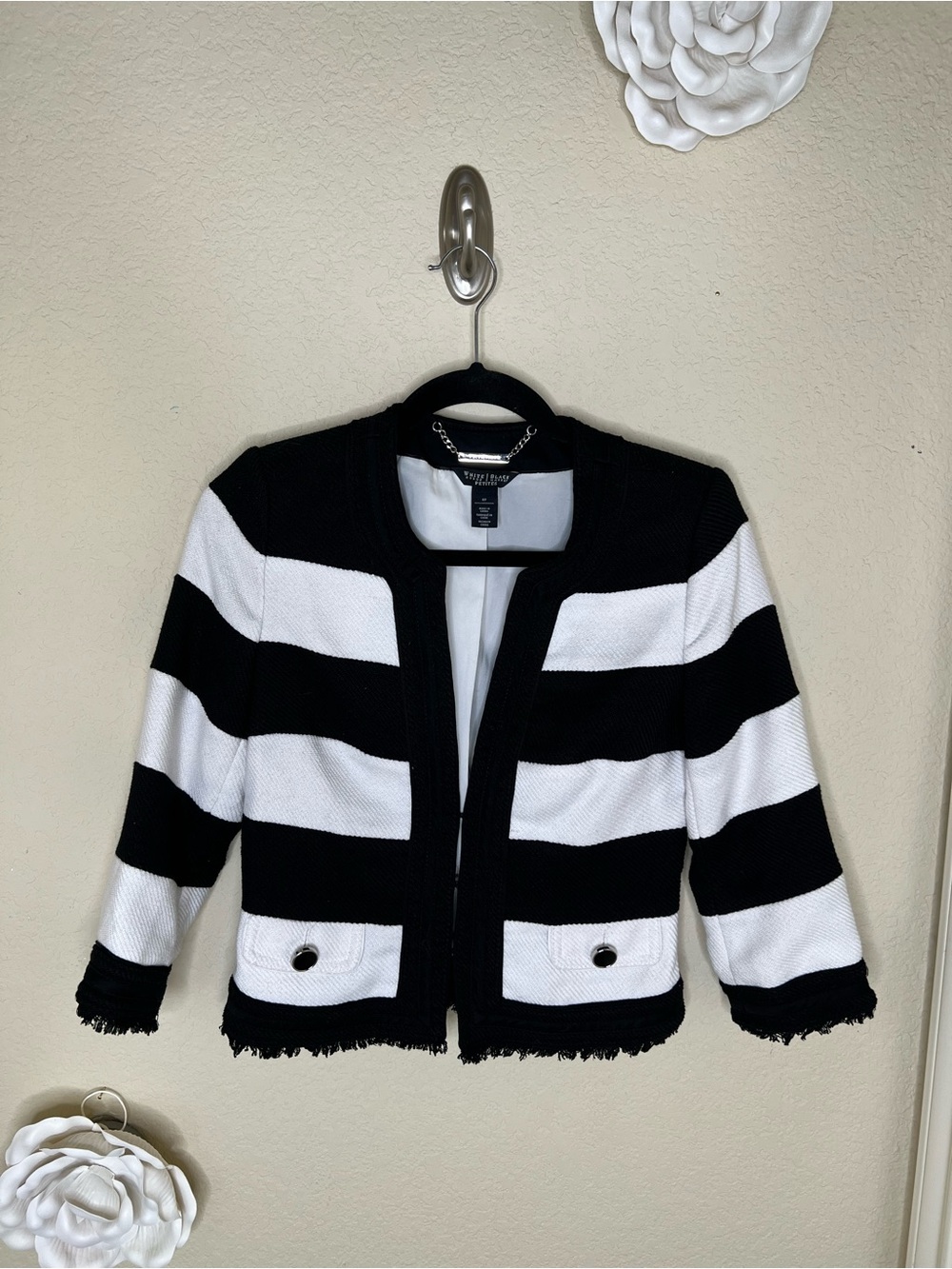 NTM: White House Black Market Petite Striped Tweed Fringe Jacket 8P